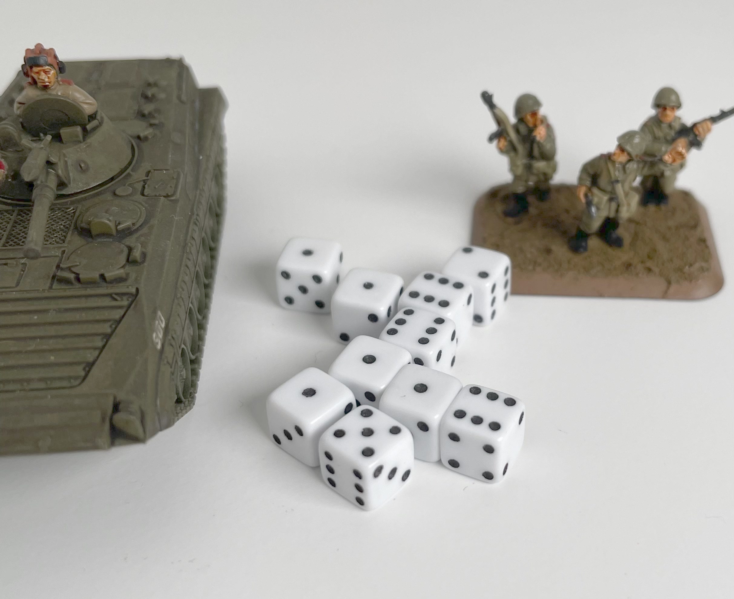 10 x D6 Spot Dice 7mm Opaque White/Black Spot - d6spot07opwhitebs