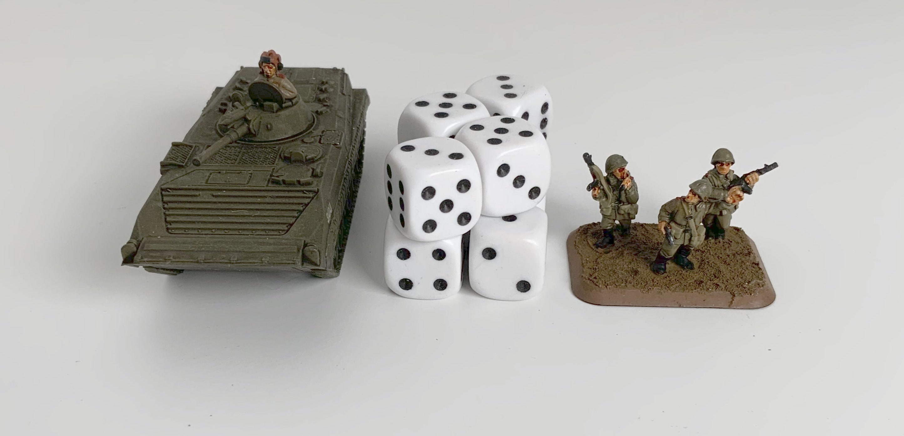 10 x D6 Spot Dice 12mm Opaque White - d6spot12opwhitebs